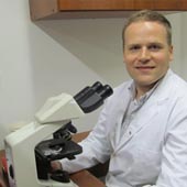 Dr. Lucas Moretti
